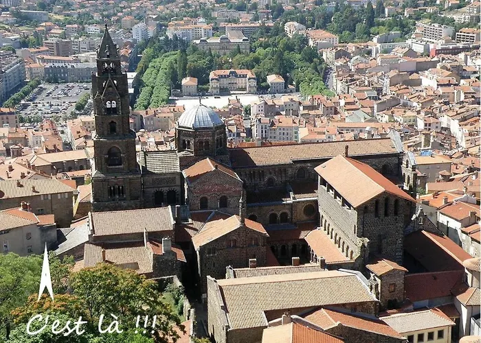 Chambres d'hôtes La Prévôté - Ancien couvent contre la Cathédrale